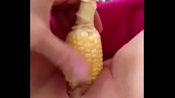 cooking some corn - Making popcorn!